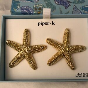 Piper K Gold Tone Starfish Statement Drop Earrings Textured Accents NIB